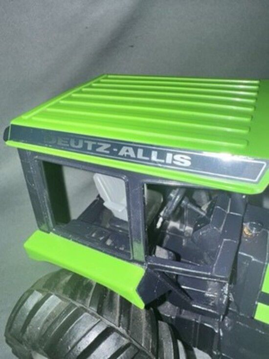 Deutz Allis 9150 AWD Tractor 1/16 Toy Collector Farm Model 1989 Green - Picture 8 of 9